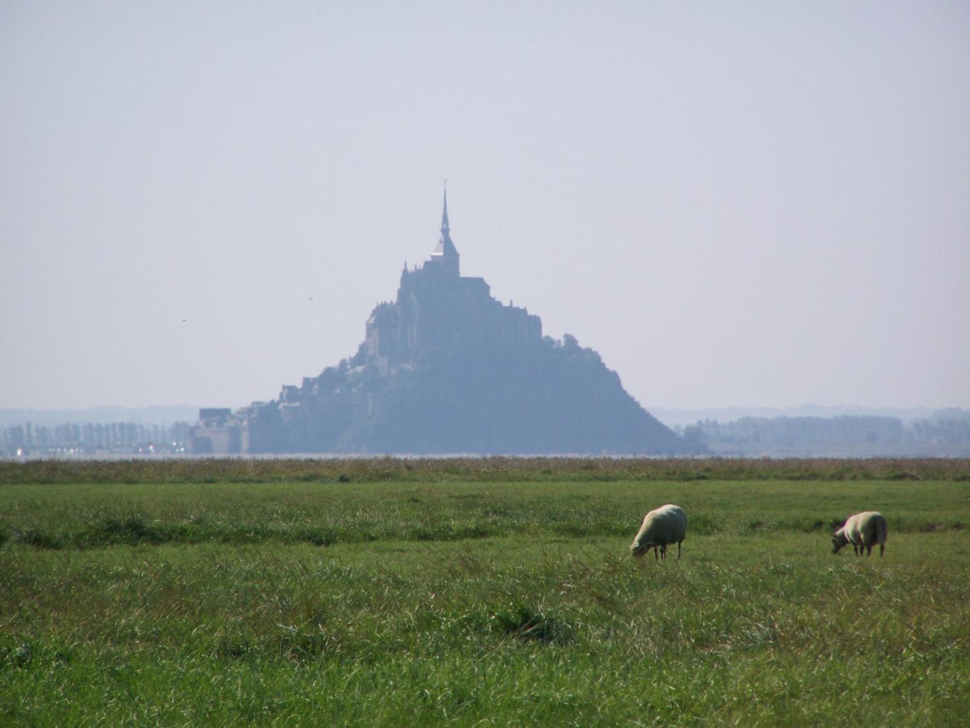 Charmante Maison De Pecheur En Baie Du Mont Saint Michel Genêts Exteriér fotografie